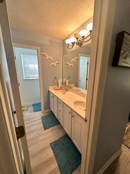 Adorable 3Br/2Ba W/ Garage 2Min Walk Ecu Health Greenville Exterior foto